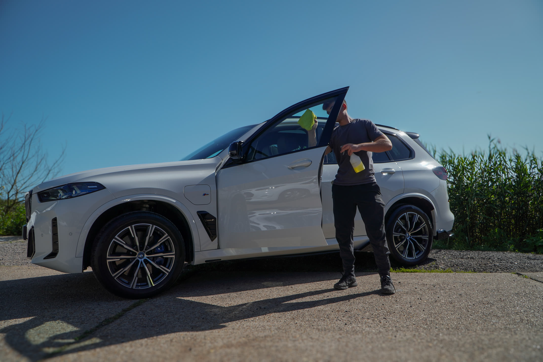 Signature Detailing hero