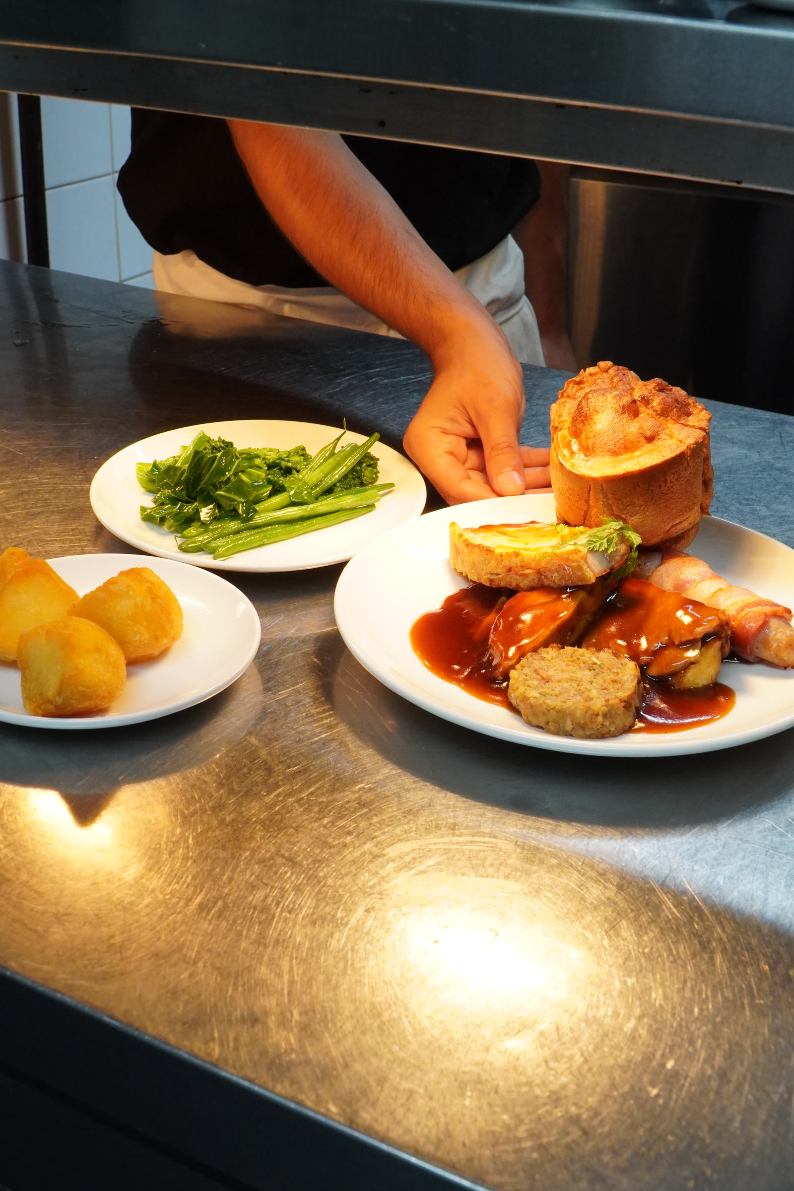 Sunday roast plated with Rioja